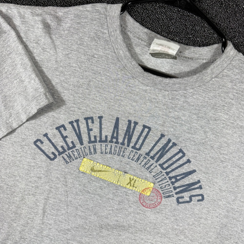Vintage Nike Cleveland Indians Chief Wahoo American League T-Shirt Men's Large
